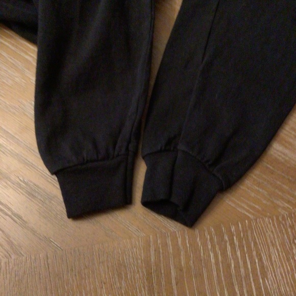 Womens Black Halloween Graphic Print “Witch And Famous” Long Sleeve Tee Size L - Picture 4 of 9